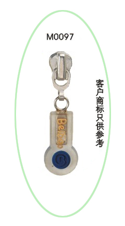 金属上动勾挂胶片